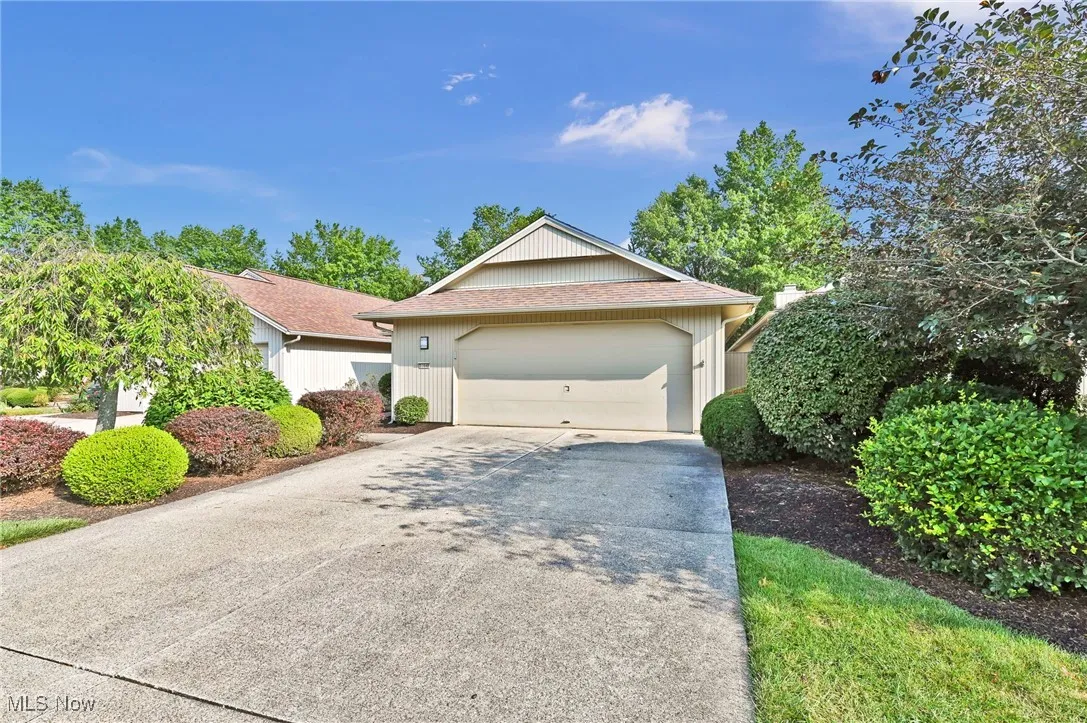 21648 Oak Bark Trail, Strongsville, Ohio 44149,MLS Now Listing ID