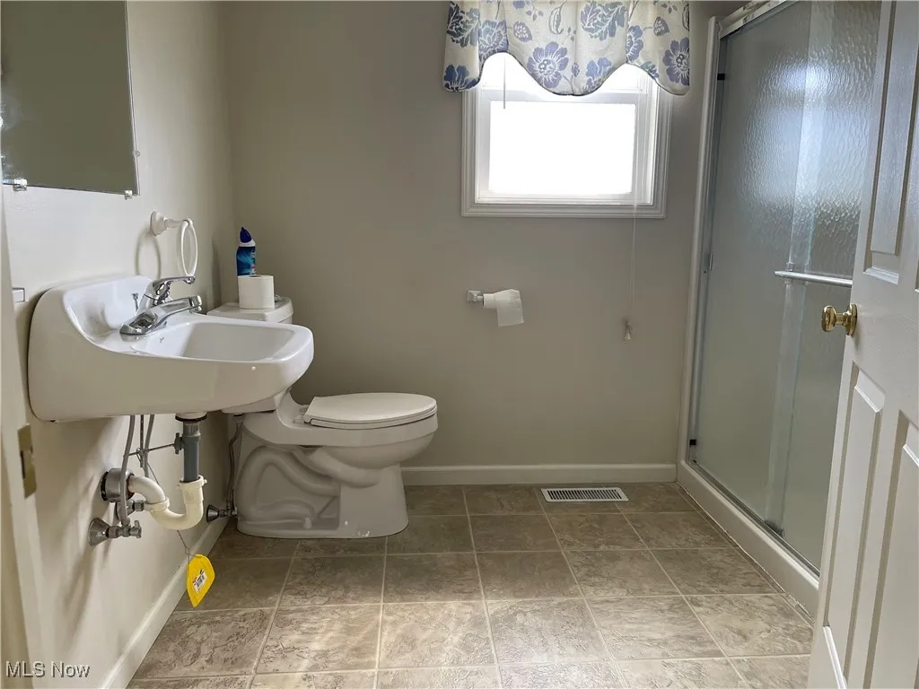 Main floor bathroom