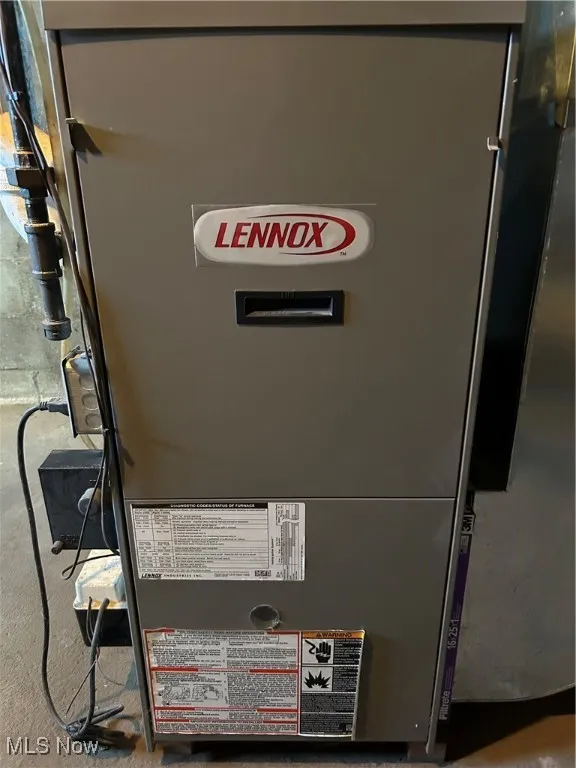 Utilities with heating unit