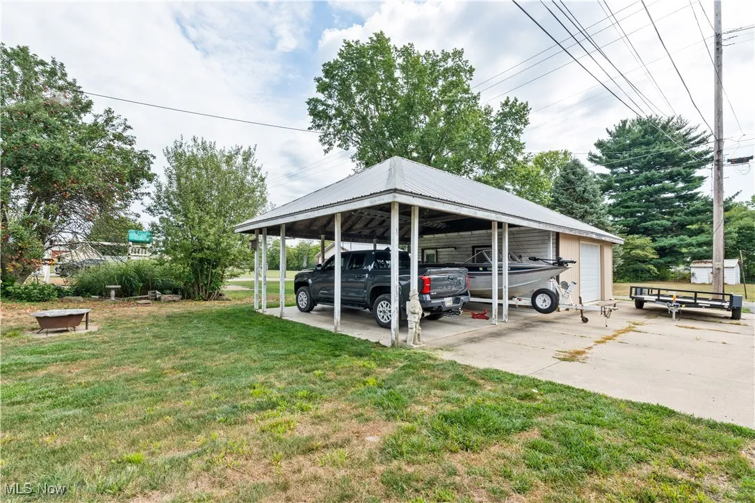 Carport