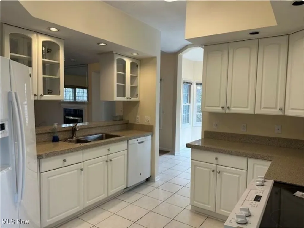 475 Eagle Trace, Mayfield Heights, Ohio 44124,MLS Now Listing ID