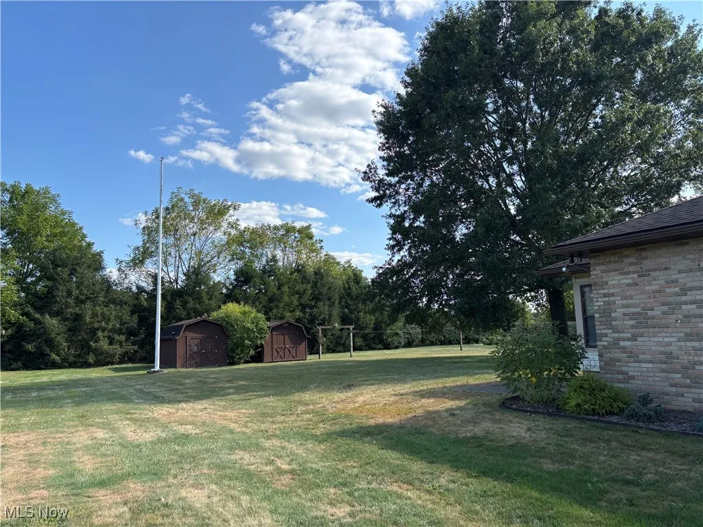 Level lot, flag pole with light