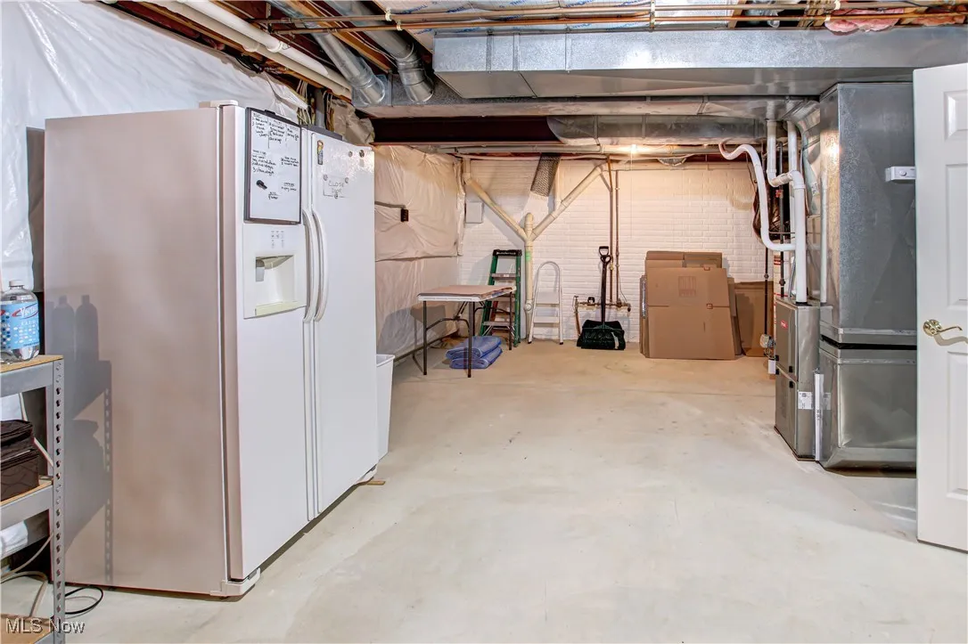 21469 Woodview Circle, Strongsville, Ohio 44149,MLS Now Listing ID