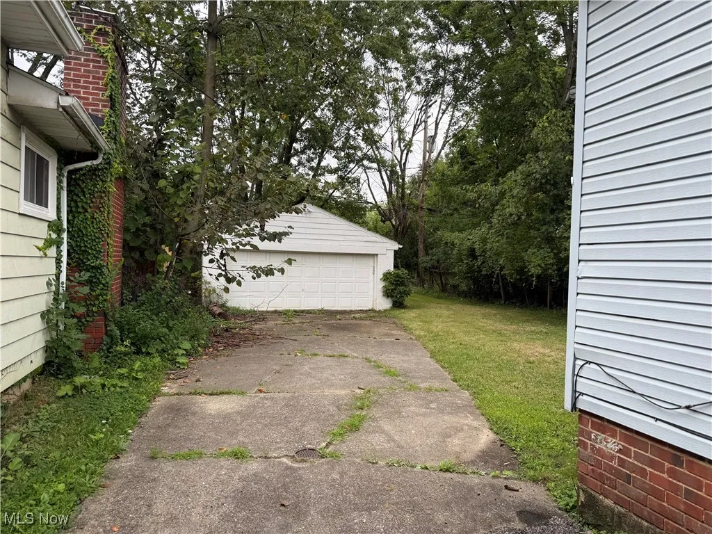 16813 Lipton Avenue, Cleveland, Ohio 44128,MLS Now Listing ID