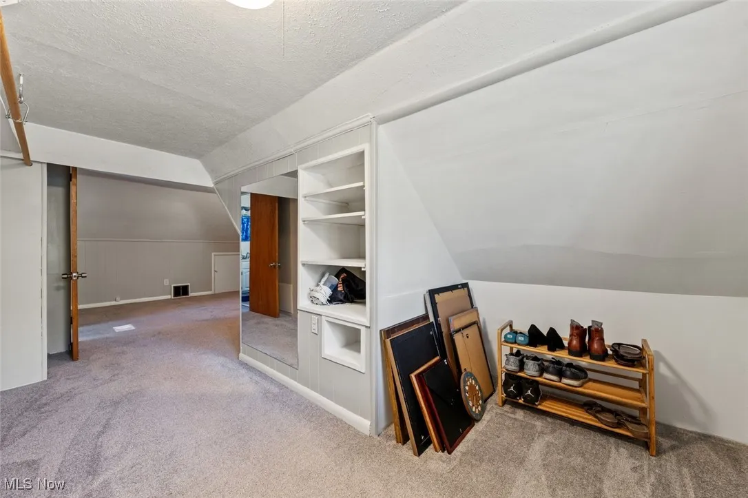 4800 Farnhurst Road, Lyndhurst, Ohio 44124,MLS Now Listing ID