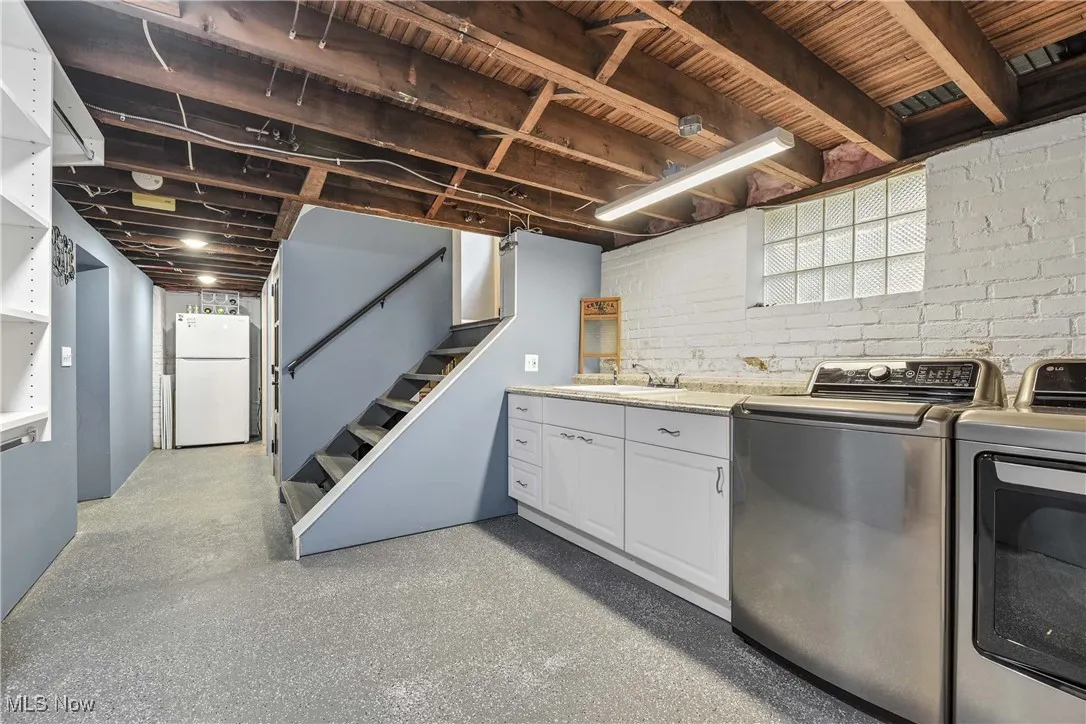 Desigated laundry area
