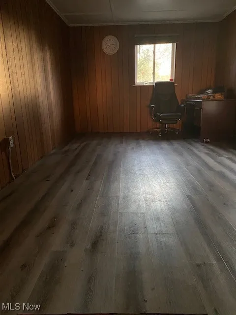 Multi use room: could be FR, office, or 3rd bdrm