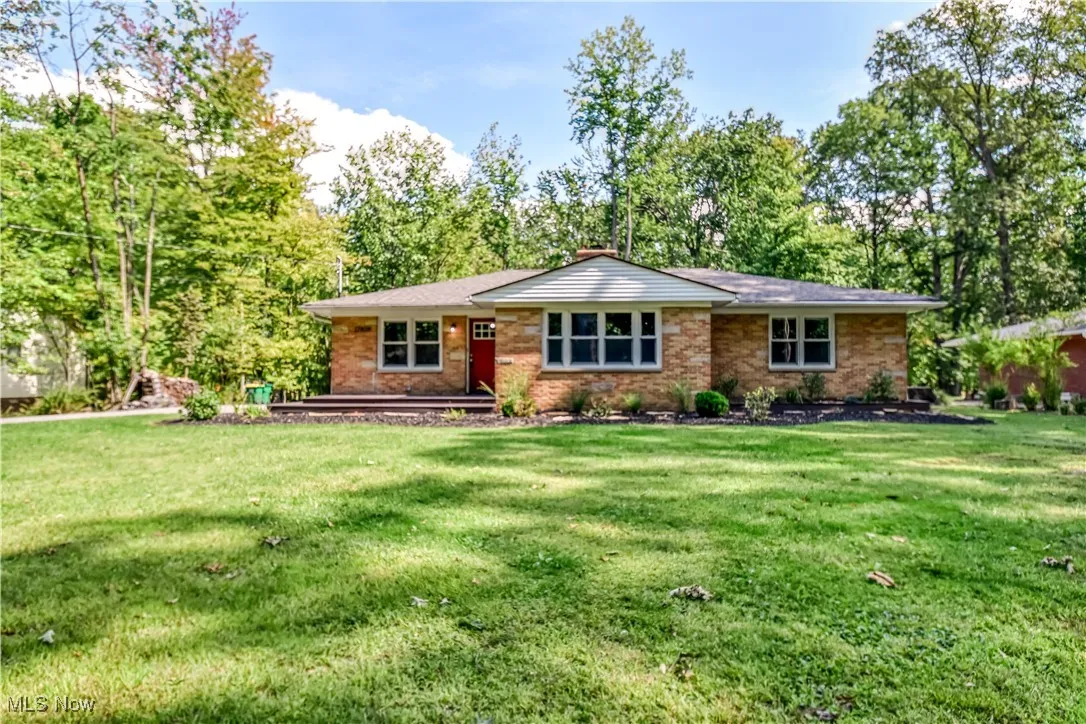 Welcome Home:27828 White Rd, Willoughby Hills, OH 44092