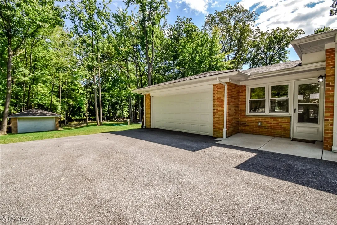 27828 White Road, Willoughby Hills, Ohio 44092,MLS Now Listing ID