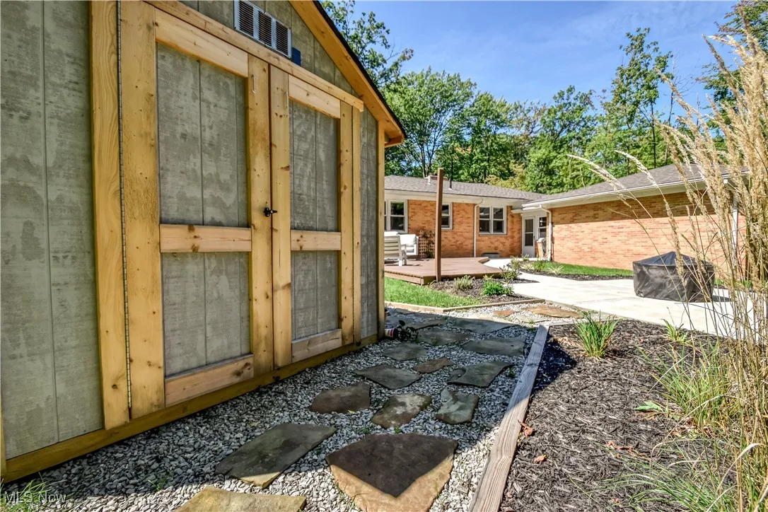 27828 White Road, Willoughby Hills, Ohio 44092,MLS Now Listing ID