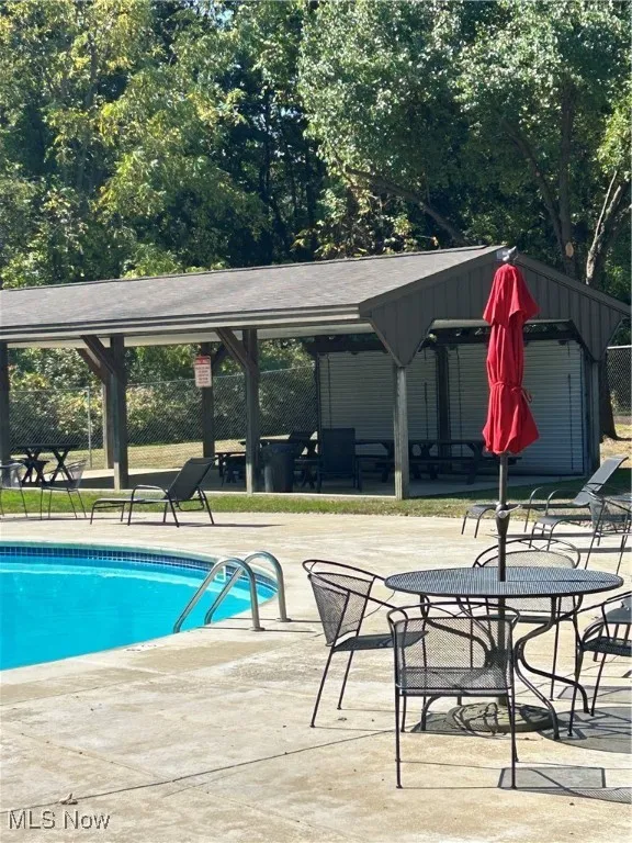 pool