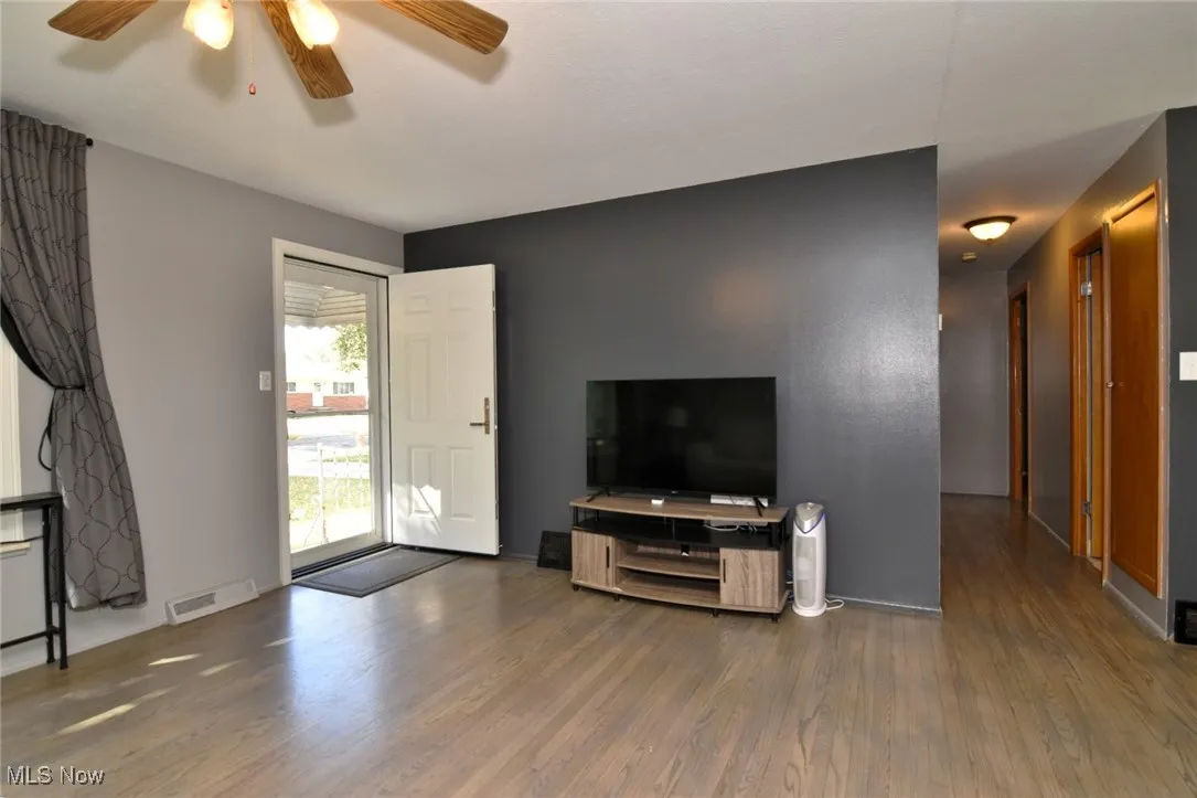 624 Timothy Lane, Cleveland, Ohio 44109,MLS Now Listing ID