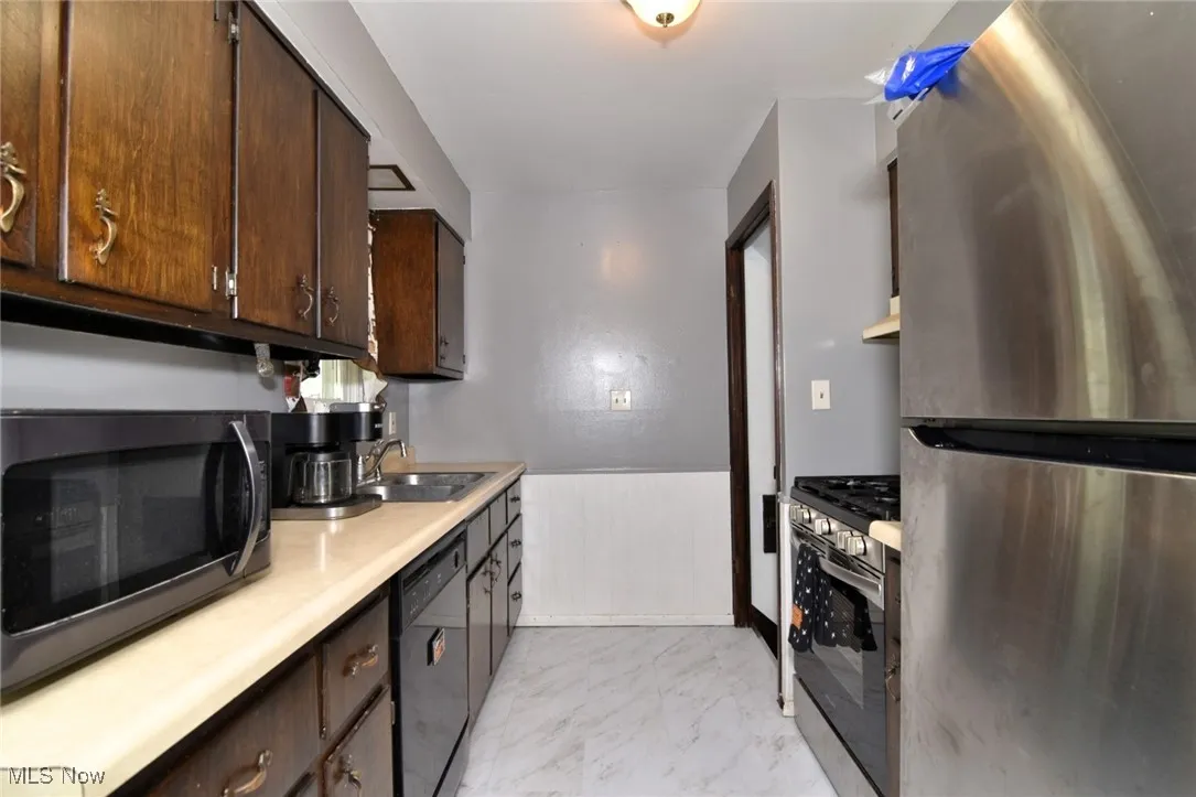 624 Timothy Lane, Cleveland, Ohio 44109,MLS Now Listing ID