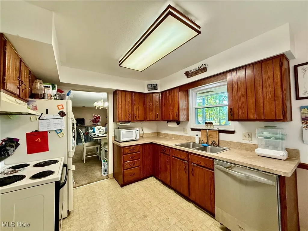 8042 Howell Drive, Mentor, Ohio 44060,MLS Now Listing ID