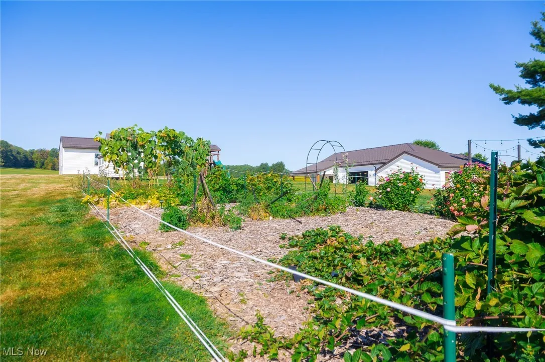 7500 Central Road, Strasburg, Ohio 44680,MLS Now Listing ID