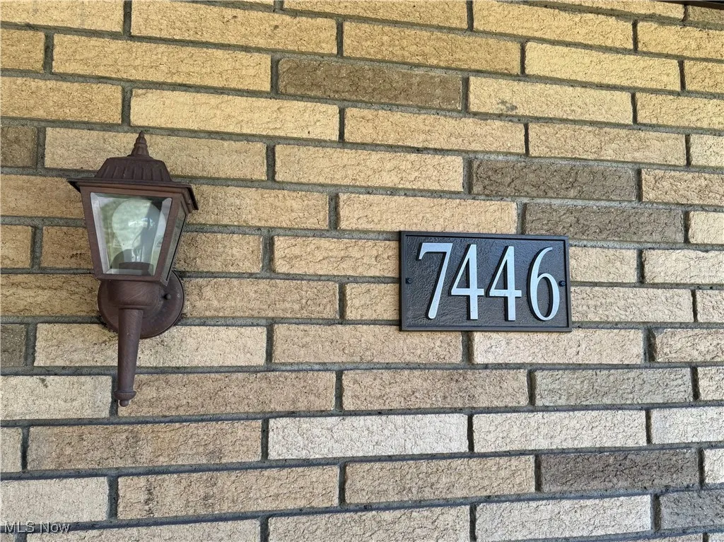 7446 Pinewood Drive, Middleburg Heights, Ohio 44130,MLS Now Listing ID