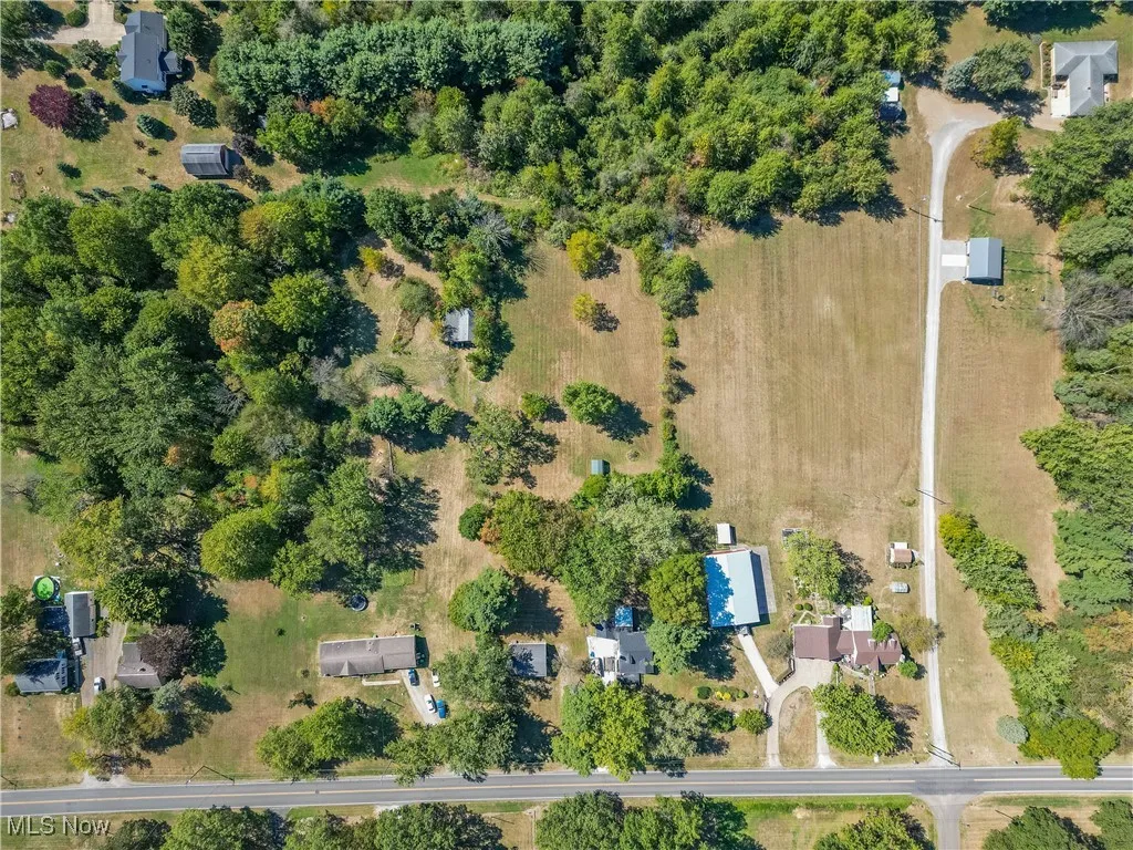 Aerial overview of property's location
