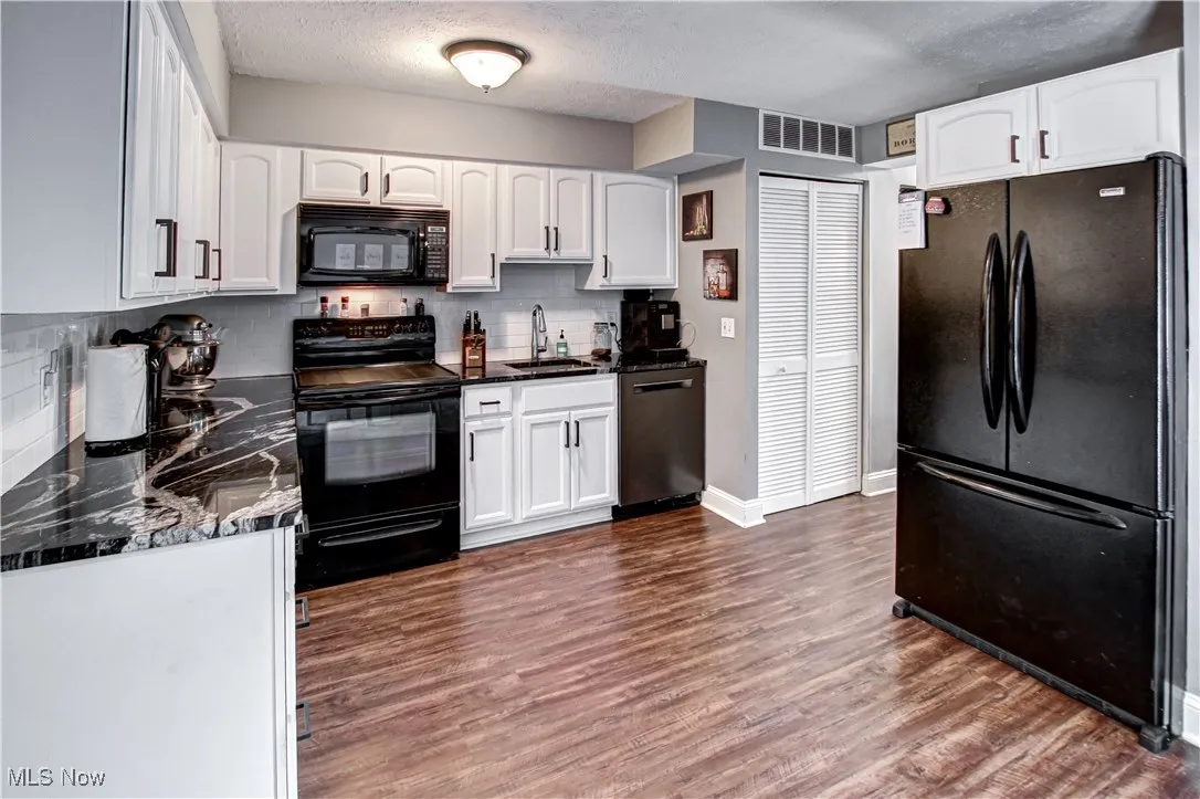 124 Shakespeare Lane, Avon, Ohio 44011,MLS Now Listing ID