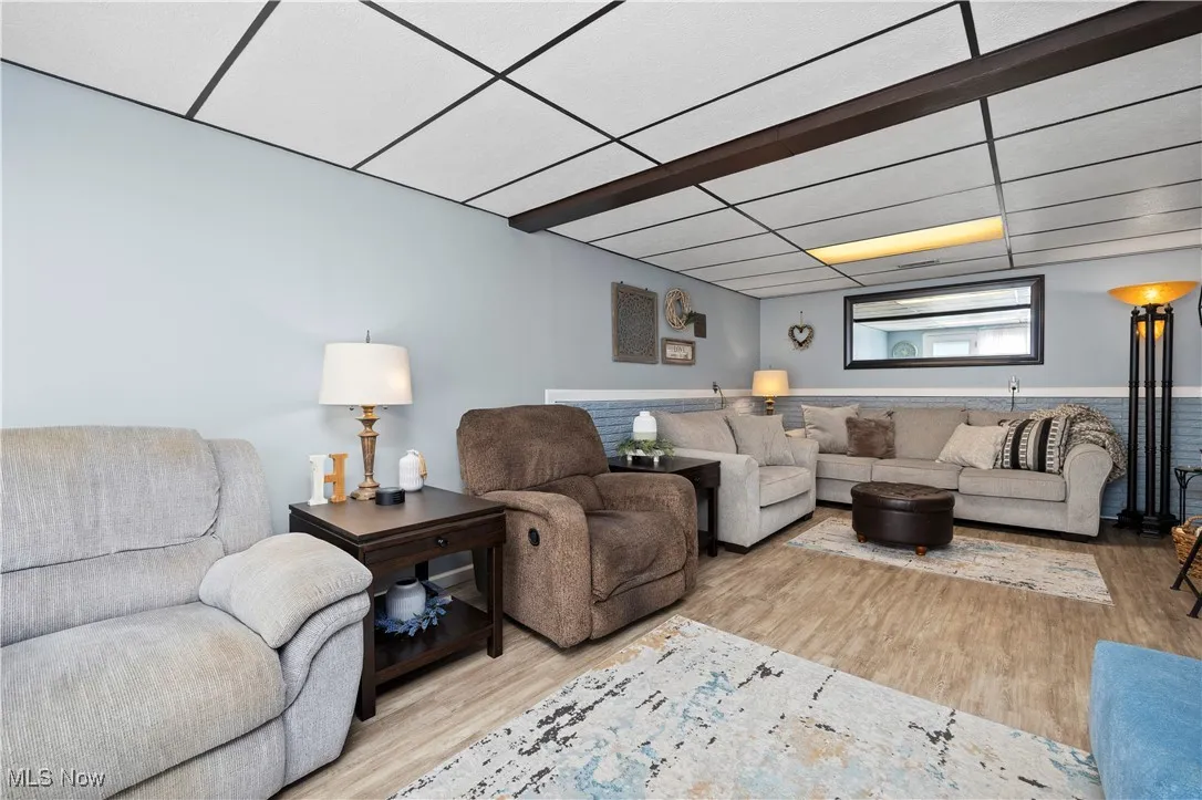 Enough space to divide the room into two areas