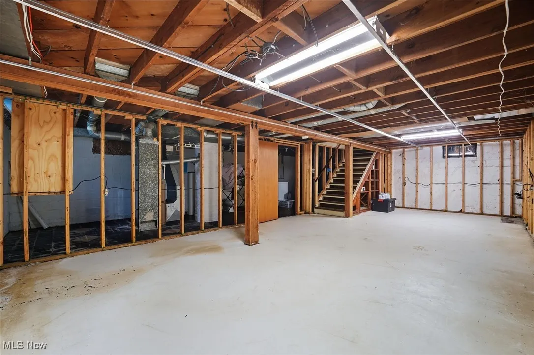 2276 Clearview Drive, Warren, Ohio 44483,MLS Now Listing ID