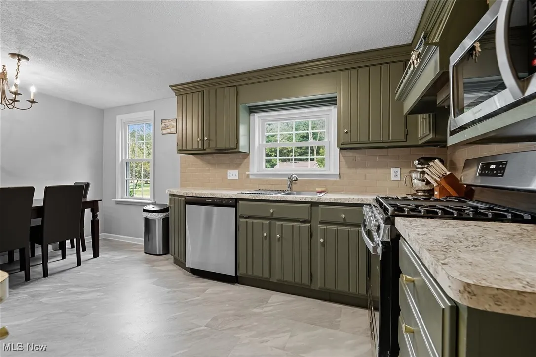 2276 Clearview Drive, Warren, Ohio 44483,MLS Now Listing ID