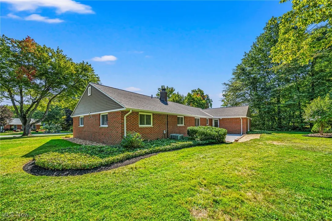 654 Robley Lane, Gates Mills, Ohio 44040,MLS Now Listing ID