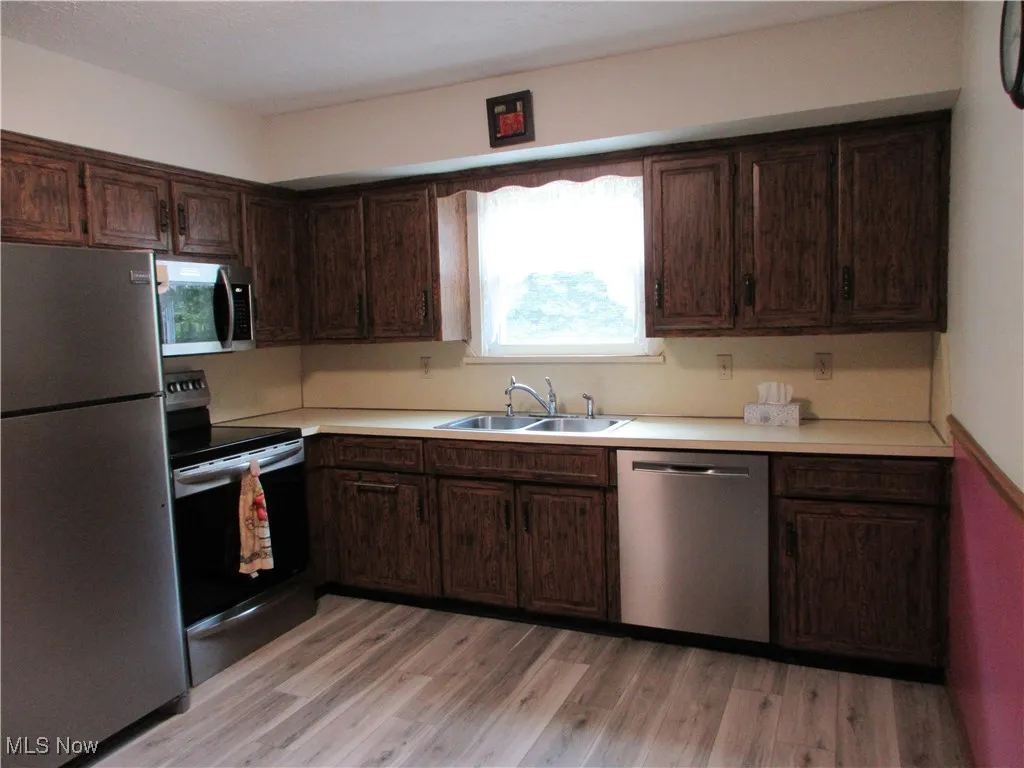 Kitchen with appliances