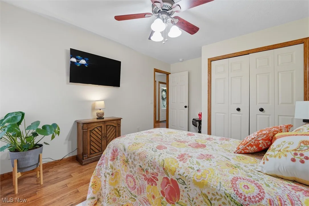 alt view of 14x10 bedroom