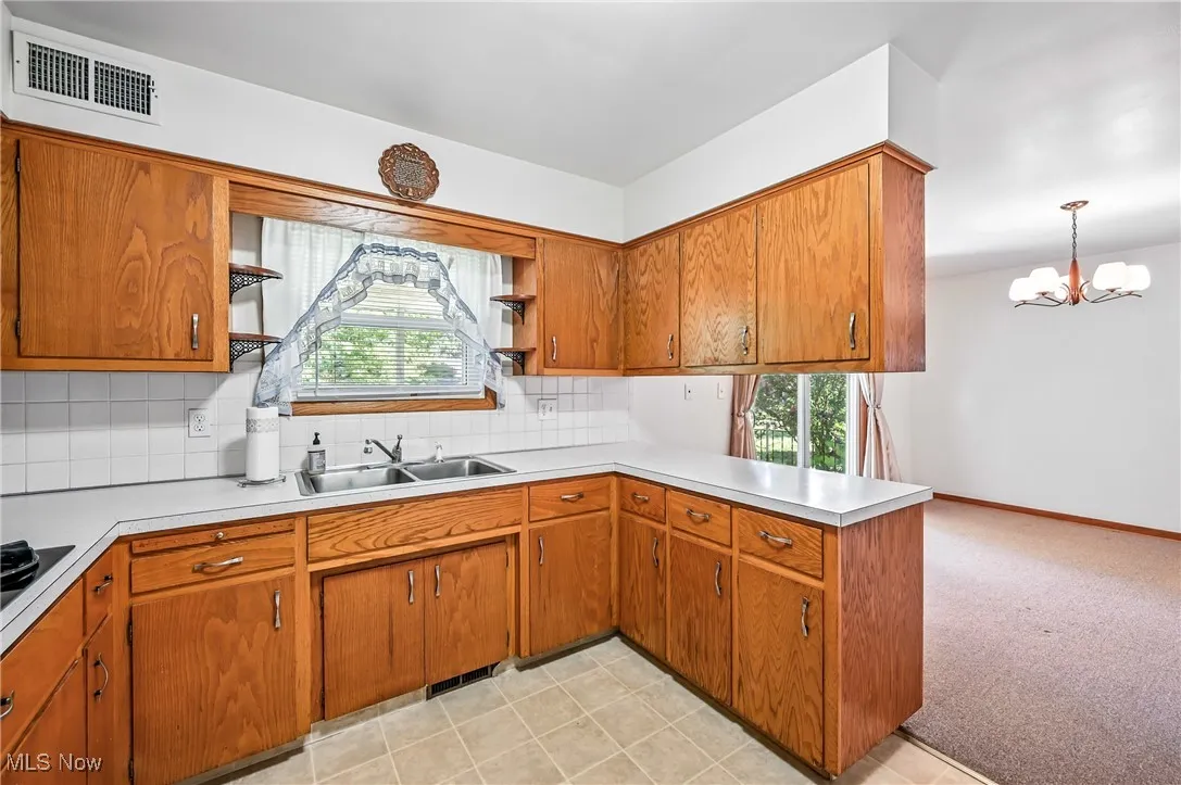 7979 Brookwood, Warren, Ohio 44484,MLS Now Listing ID
