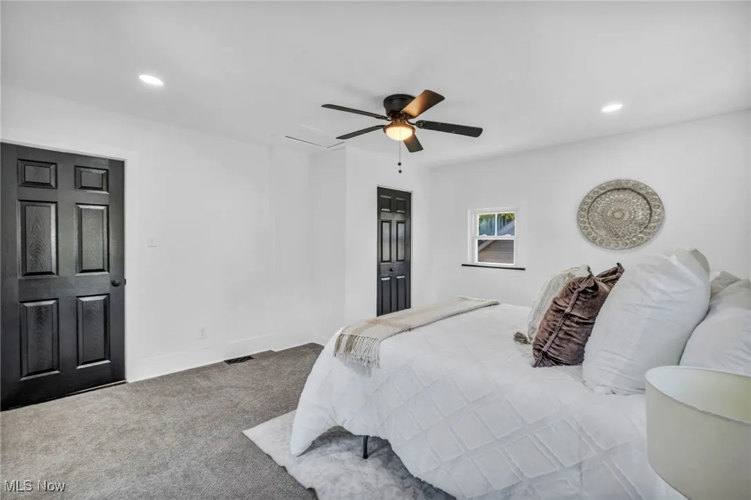 Upstairs Bedroom3/3