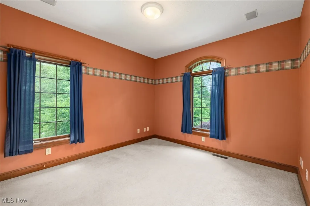 Spacious bedroom with walk in closet