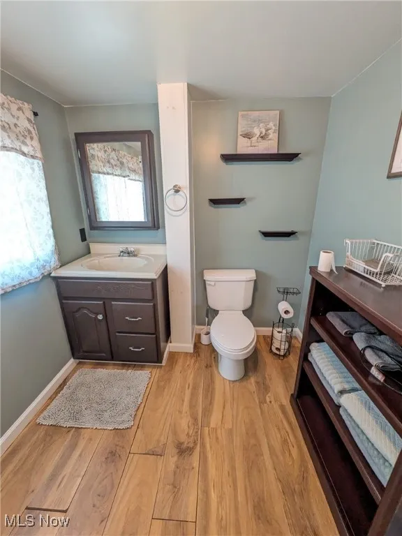 2nd Floor Full bath - View #1