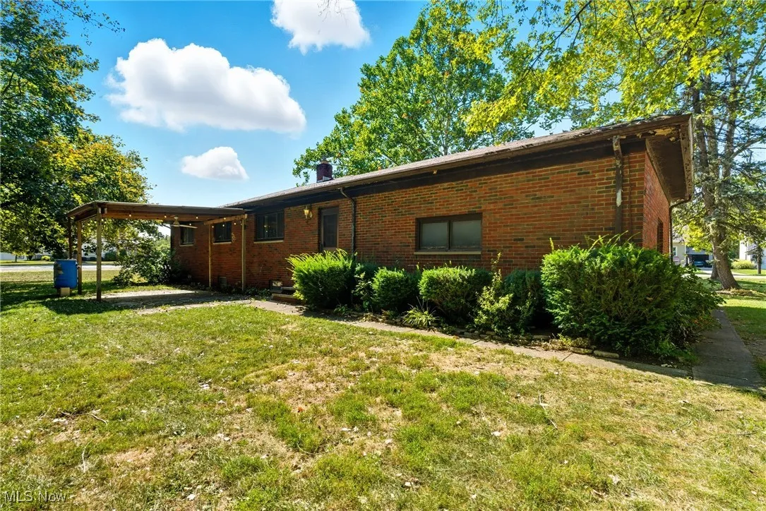 8523 Columbia Road, Olmsted Falls, Ohio 44138,MLS Now Listing ID