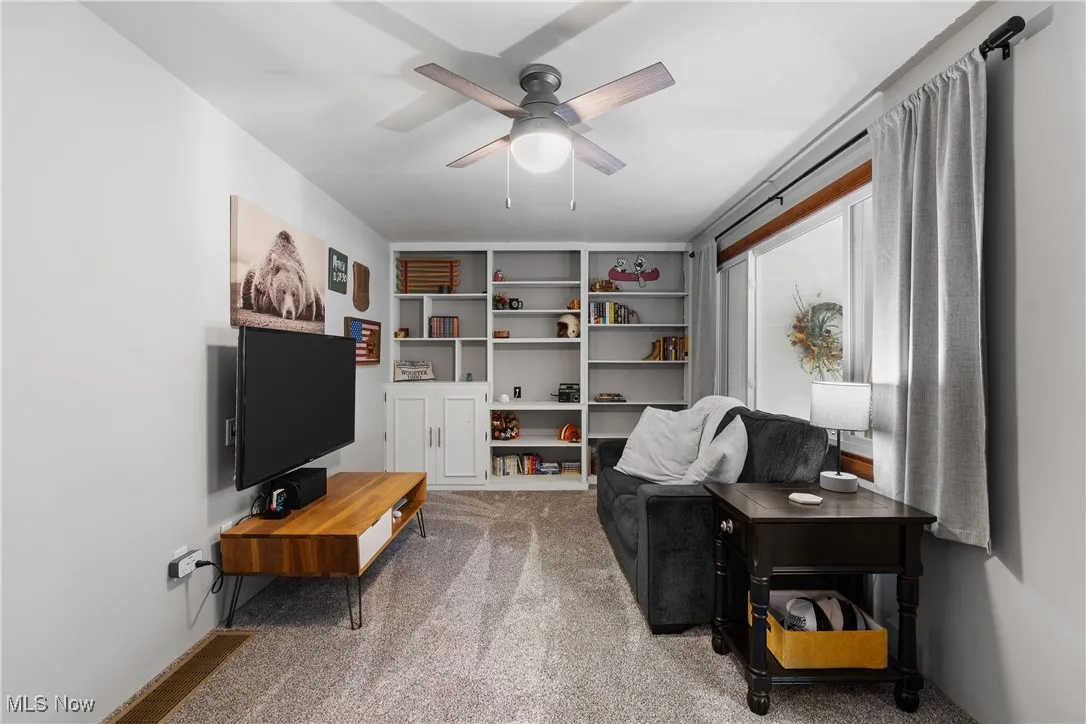 Another perspective of the Office/Den.  Lots of bookshelves to make use of.