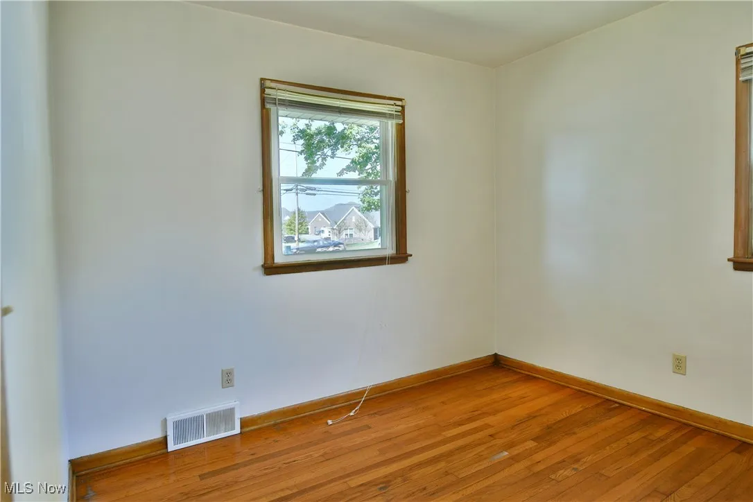 300 N Mecca Street, Cortland, Ohio 44410,MLS Now Listing ID
