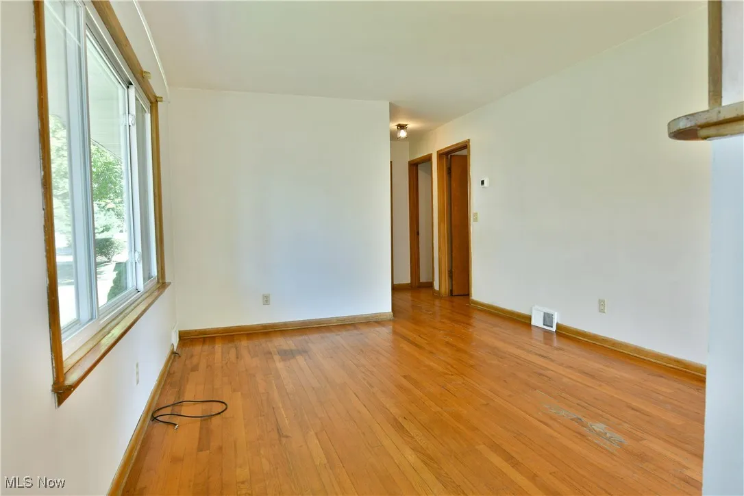 300 N Mecca Street, Cortland, Ohio 44410,MLS Now Listing ID