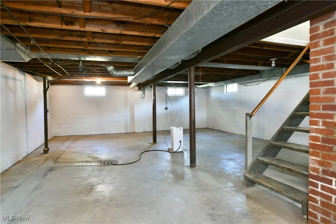 300 N Mecca Street, Cortland, Ohio 44410,MLS Now Listing ID