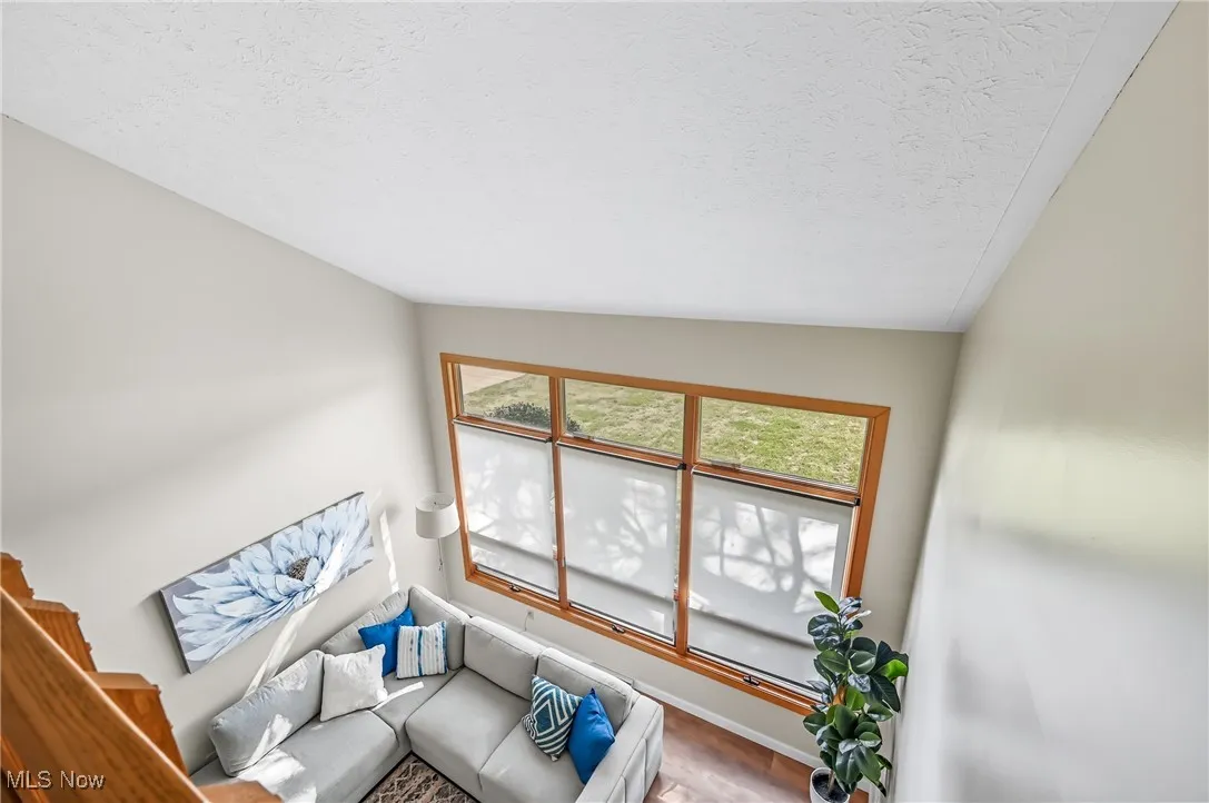387 Avalon Drive, Howland, Ohio 44484,MLS Now Listing ID