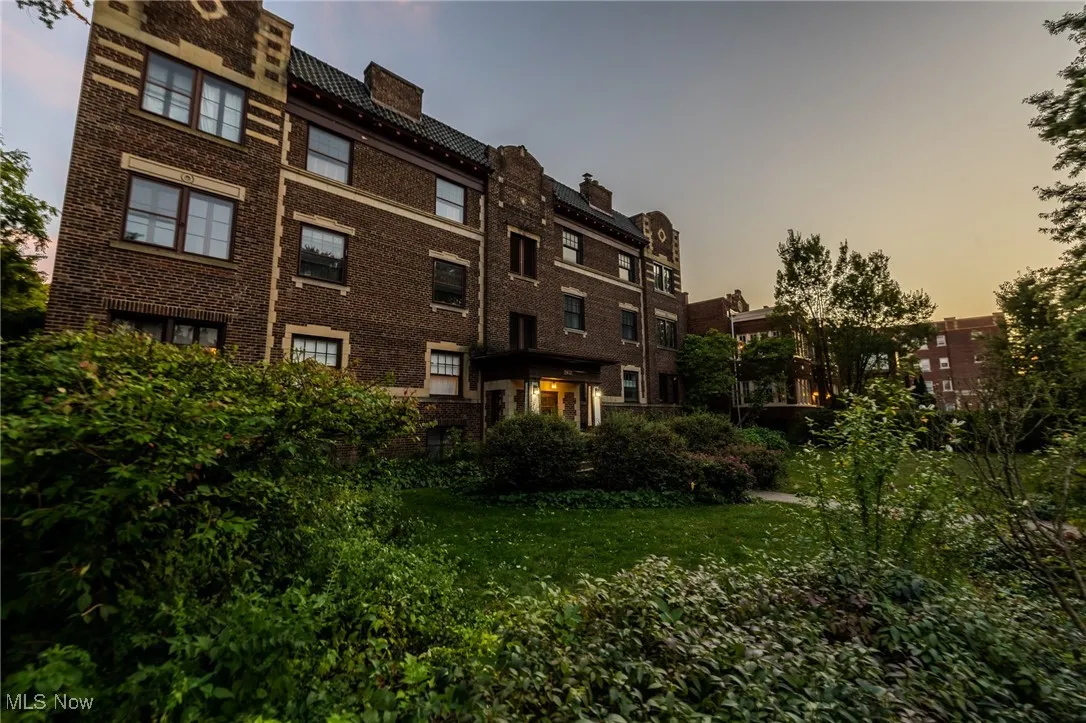 2472 Overlook Road # 10, Cleveland Heights, Ohio 44106,MLS Now Listing ID