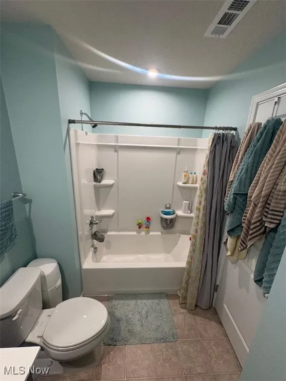 Full bathroom featuring shower / bathtub combination