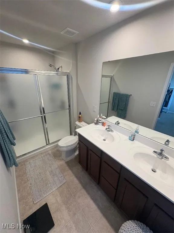 Primary Bedroom bathroom
