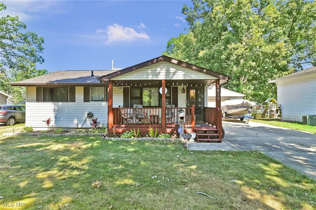 1877 E 39th Street, Lorain, Ohio 44055,MLS Now Listing ID