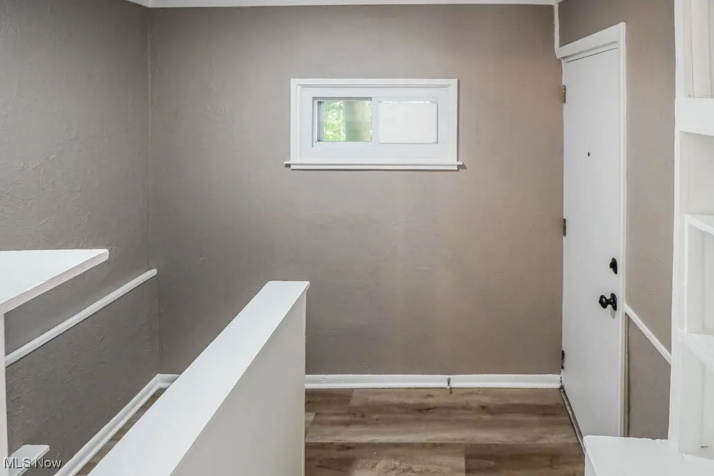 MudRoom/Side Entry