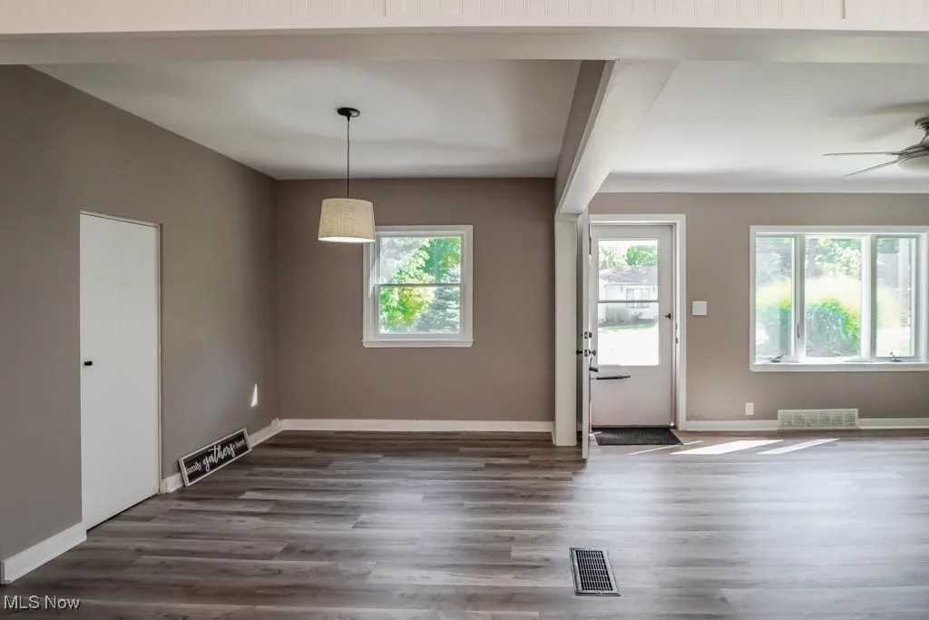 7210 Grove Avenue, Bedford, Ohio 44146,MLS Now Listing ID