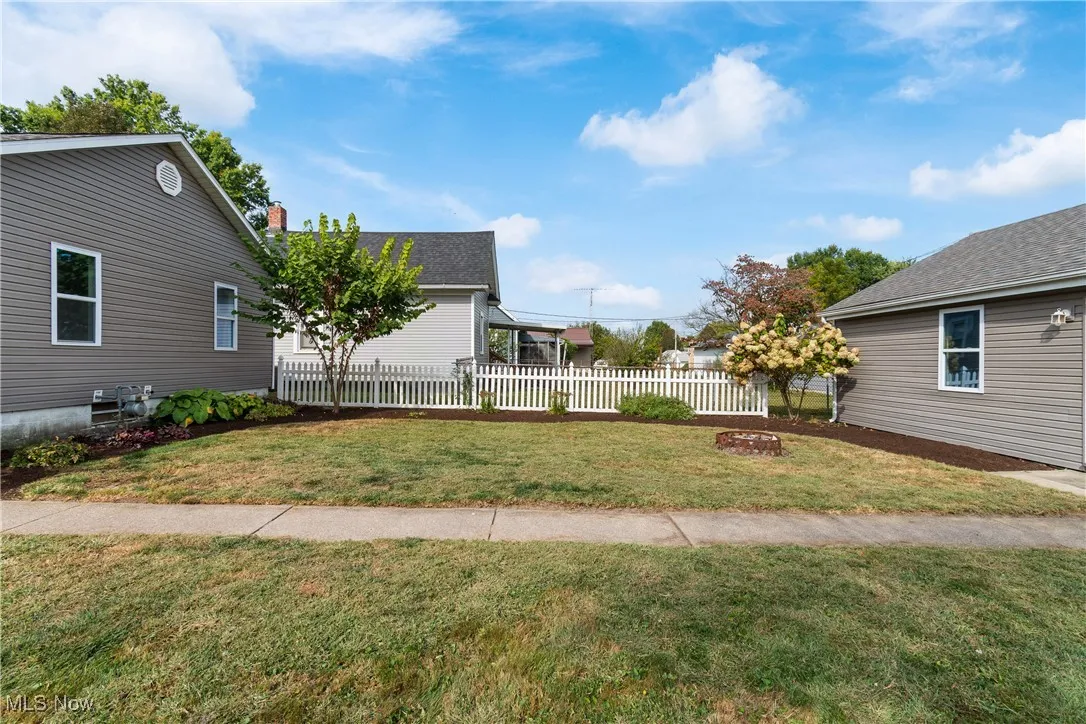 383 2nd Street, Brewster, Ohio 44613,MLS Now Listing ID