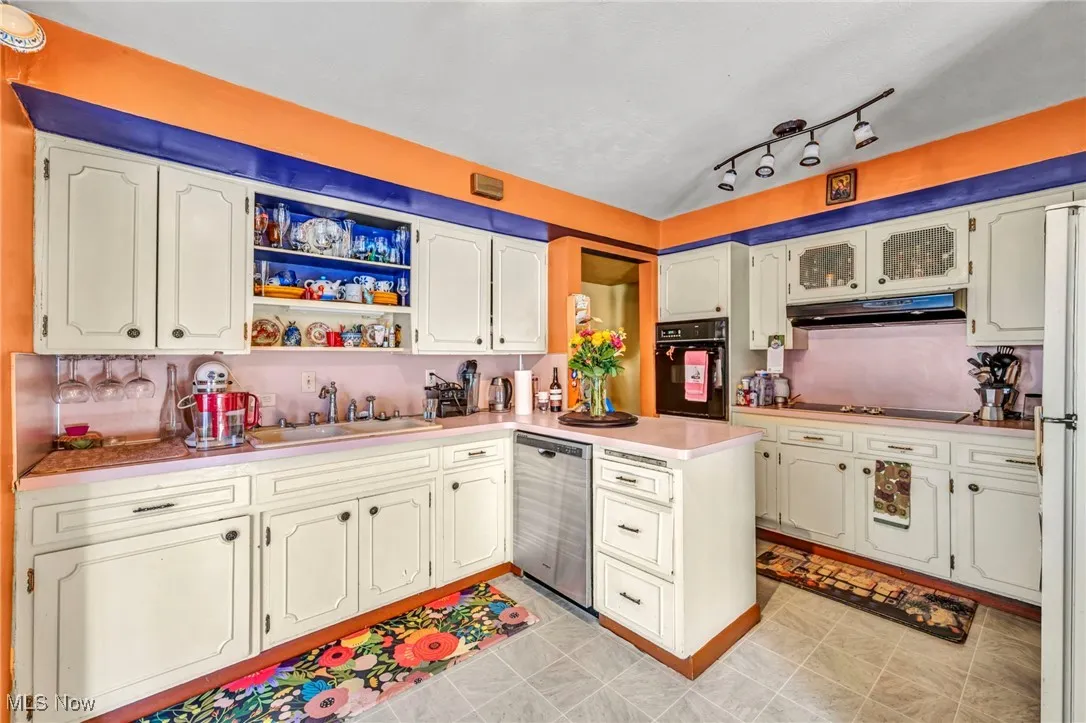 24720 Dundee Drive, Richmond Heights, Ohio 44143,MLS Now Listing ID