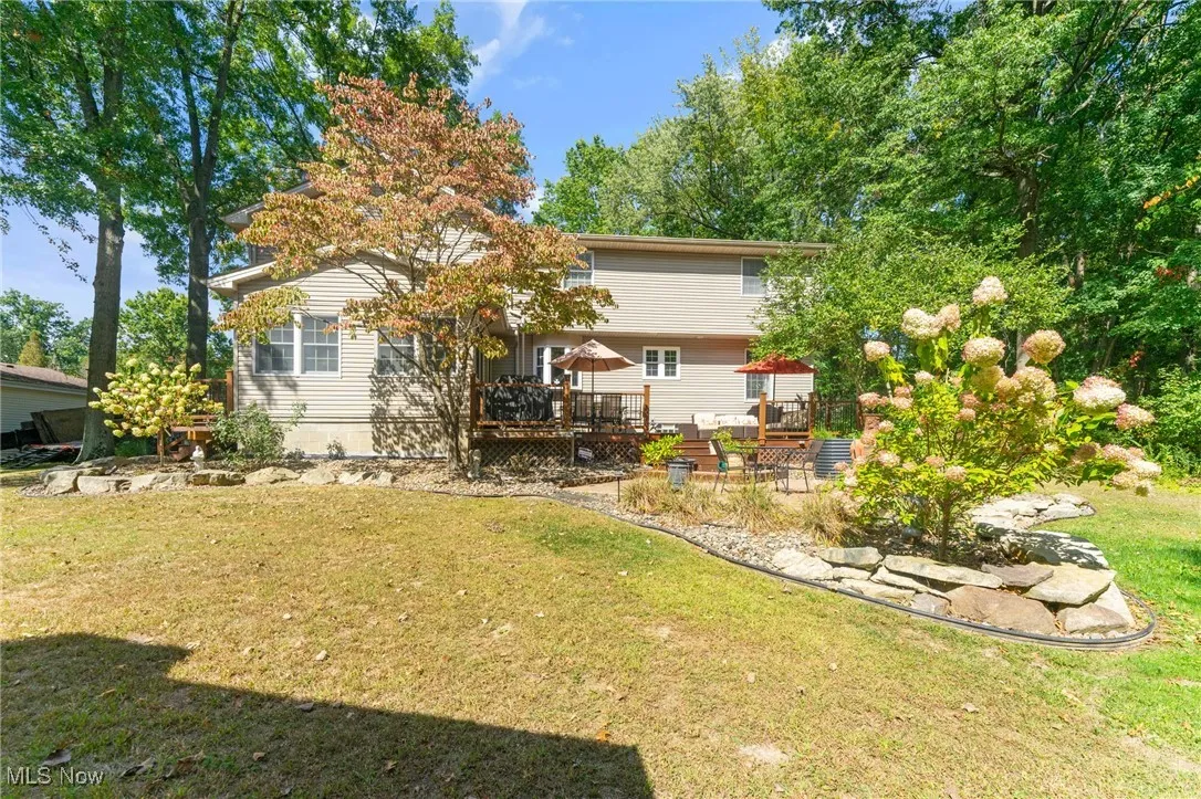 6976 White Oak Drive, Hubbard, Ohio 44425,MLS Now Listing ID