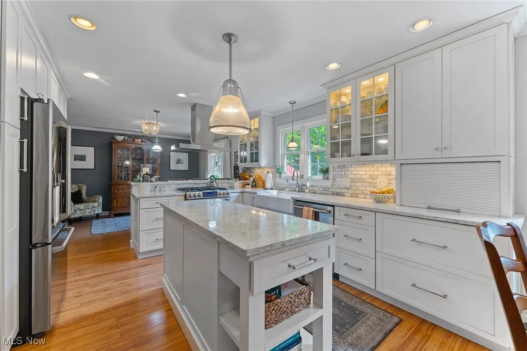 6976 White Oak Drive, Hubbard, Ohio 44425,MLS Now Listing ID