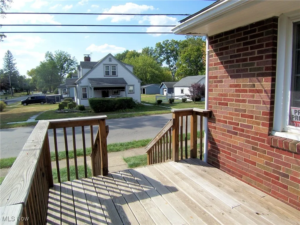 Front deck