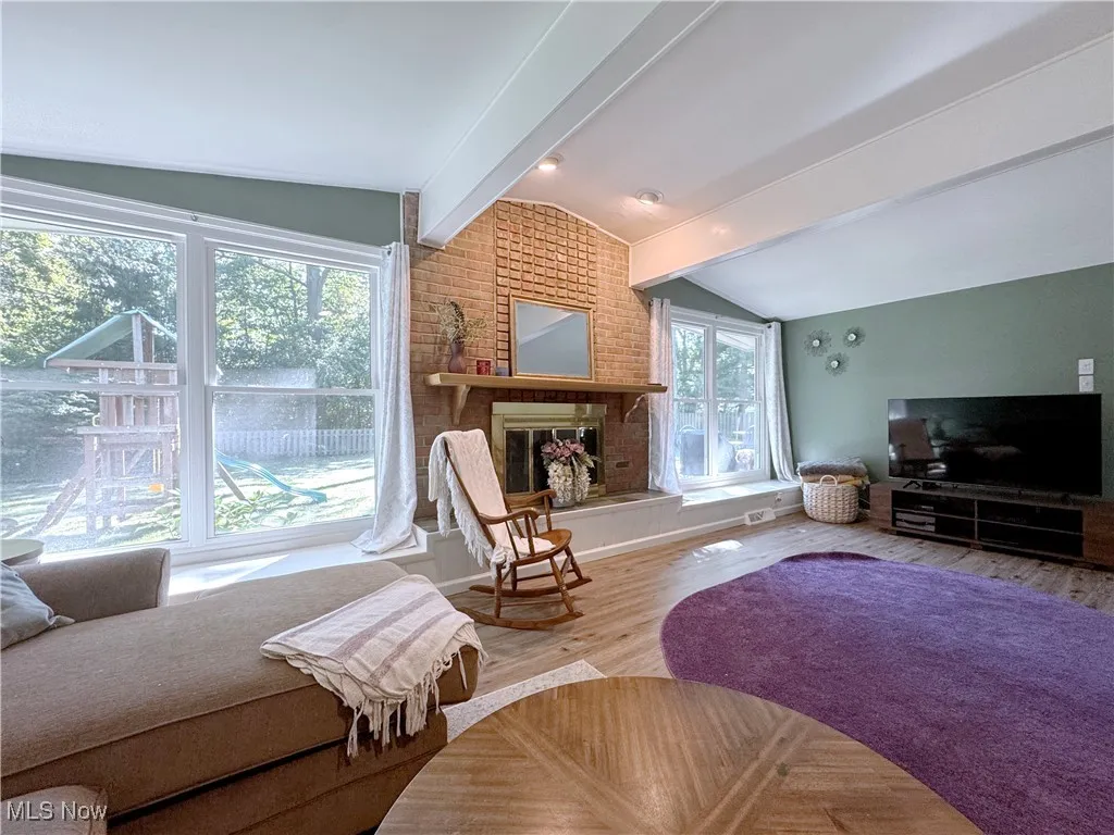 202 4th Avenue, Berea, Ohio 44017,MLS Now Listing ID